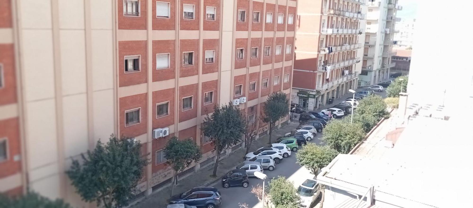 B & B Civico 6 Rooms Σαλέρνο Εξωτερικό φωτογραφία