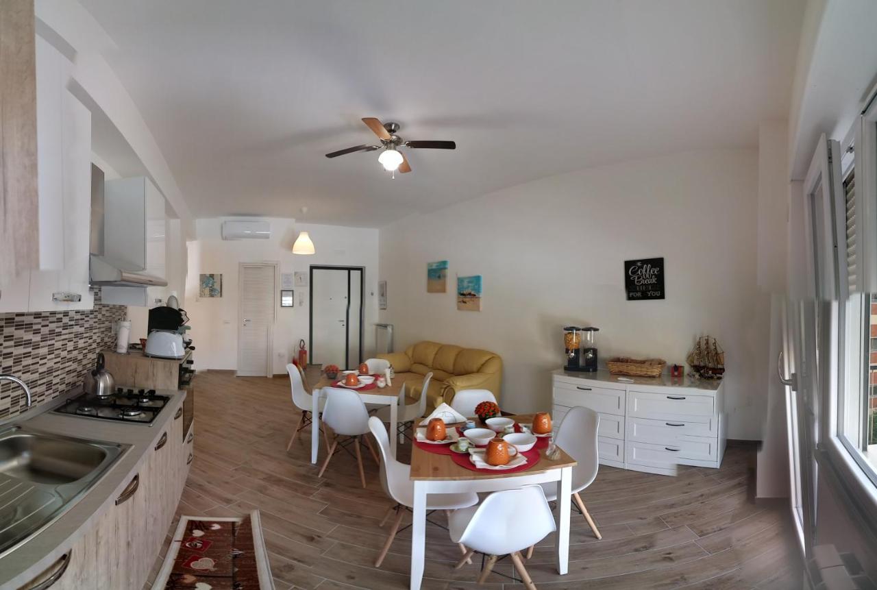 B & B Civico 6 Rooms Σαλέρνο Εξωτερικό φωτογραφία